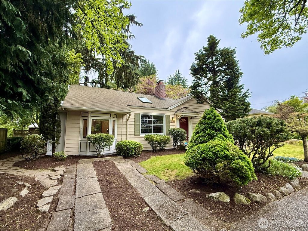 Photo of 2113 NE 81st Place, Seattle, WA 98115 (MLS # 2521097)