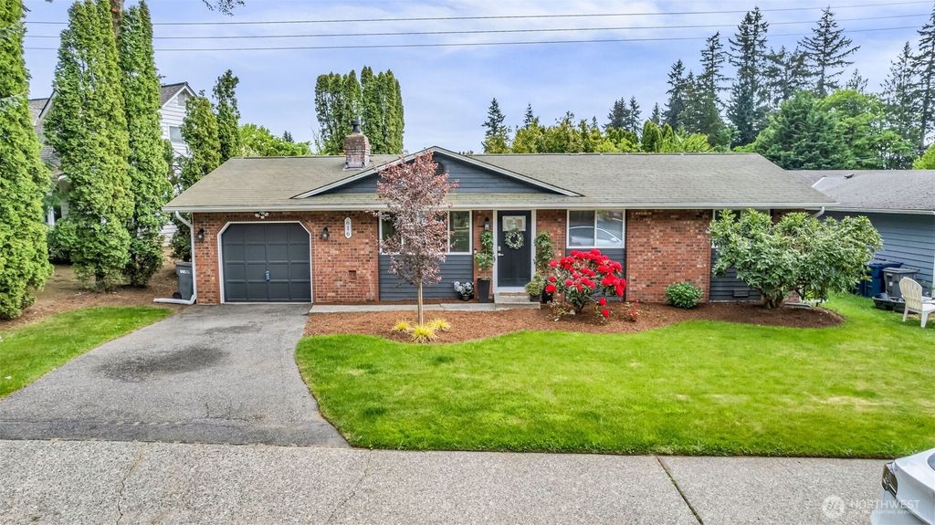 Photo of 616 212th Street SW, Bothell, WA 98021 (MLS # 2498663)