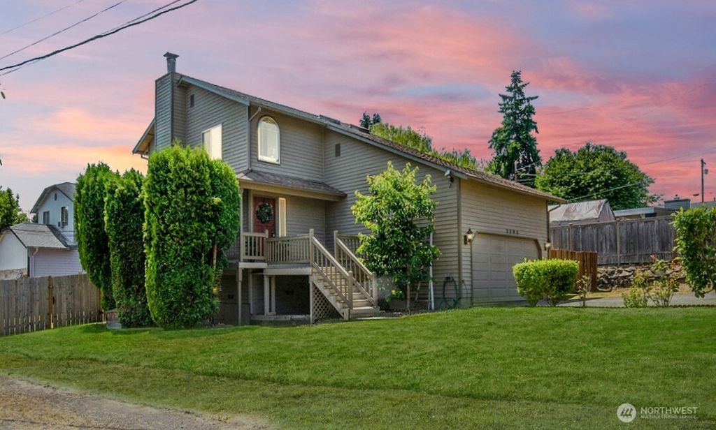 Photo of 3304 202nd Street SW, Lynnwood, WA 98036 (MLS # 2389980)
