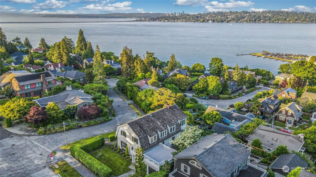 Photo of 3700 Cascadia Avenue S, Seattle, WA 98144 (MLS # 2071824)