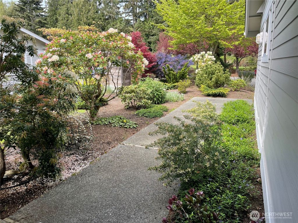 Photo of 2426 James Place #303, Langley, WA 98260 (MLS # 2510130)