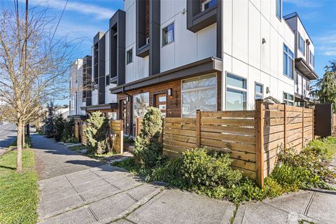 Photo of 1827 NW 85th St St, Seattle, WA 98117 (MLS # 2503207)