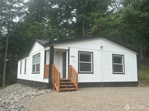 Photo of 1501 China Garden Road, Kalama, WA 98625 (MLS # 2558640)