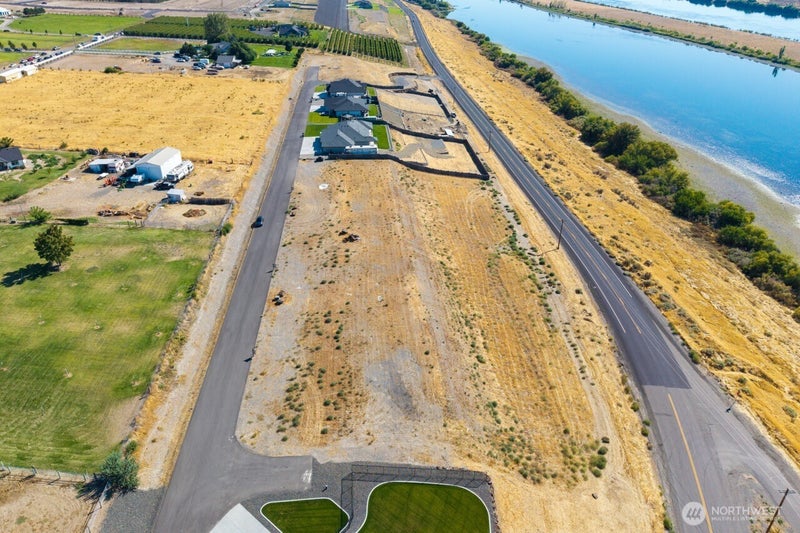 197 Columbia Bluff Lane Lot 2