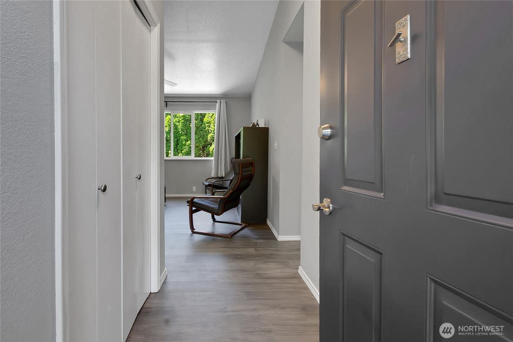 Photo of 128 Glacier Avenue S, Pacific, WA 98047 (MLS # 2562710)