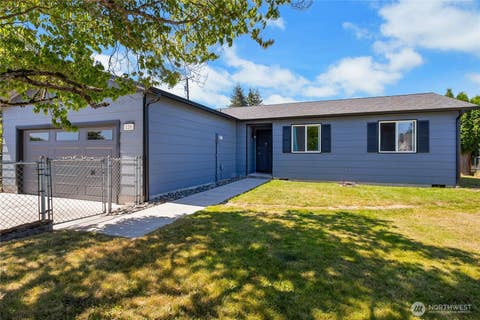 Photo of 128 Glacier Avenue S, Pacific, WA 98047 (MLS # 2562710)