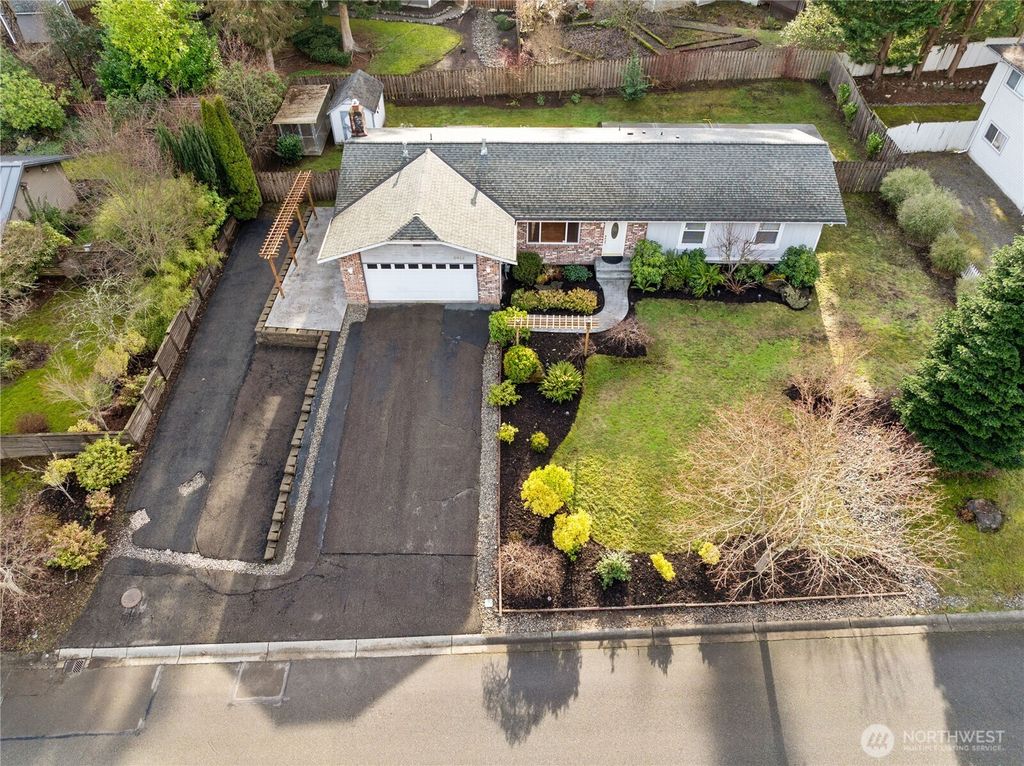 Photo of 2952 216th Place SW, Brier, WA 98036 (MLS # 2468037)