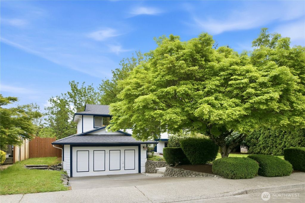 Photo of 25810 129th Place SE, Kent, WA 98030 (MLS # 2517874)