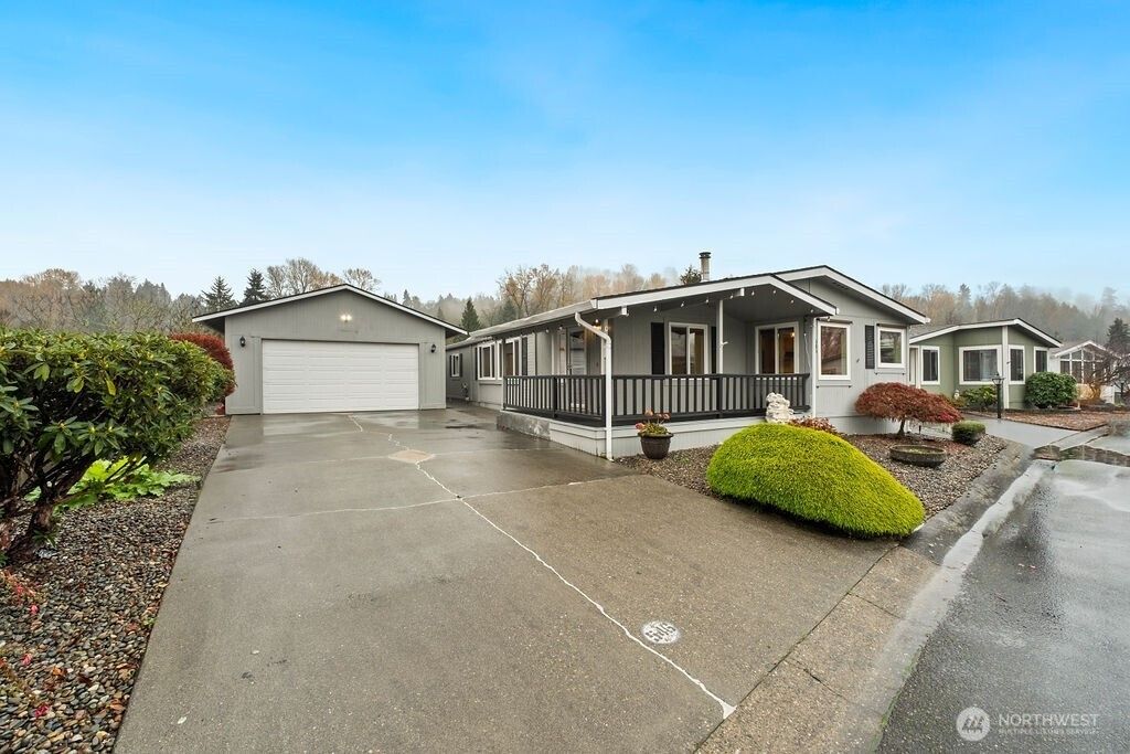 Photo of 1402 22nd Street NE #546, Auburn, WA 98002 (MLS # 2460737)