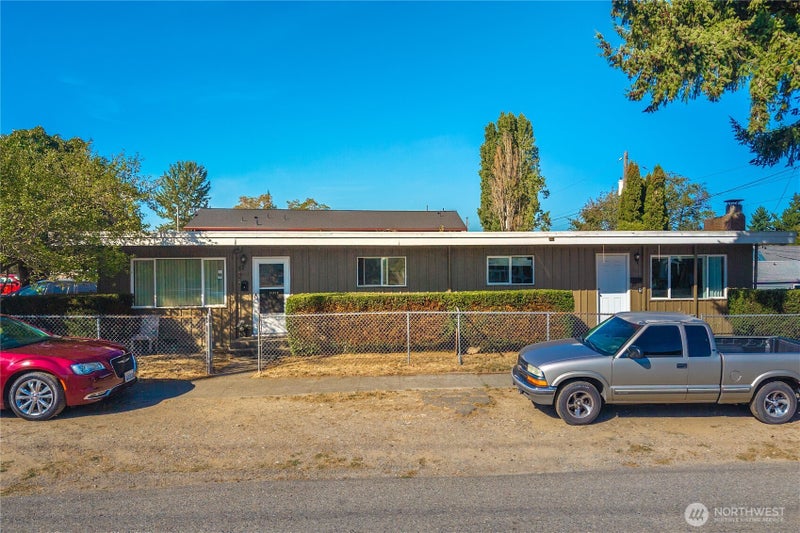 1561 S 35th Street