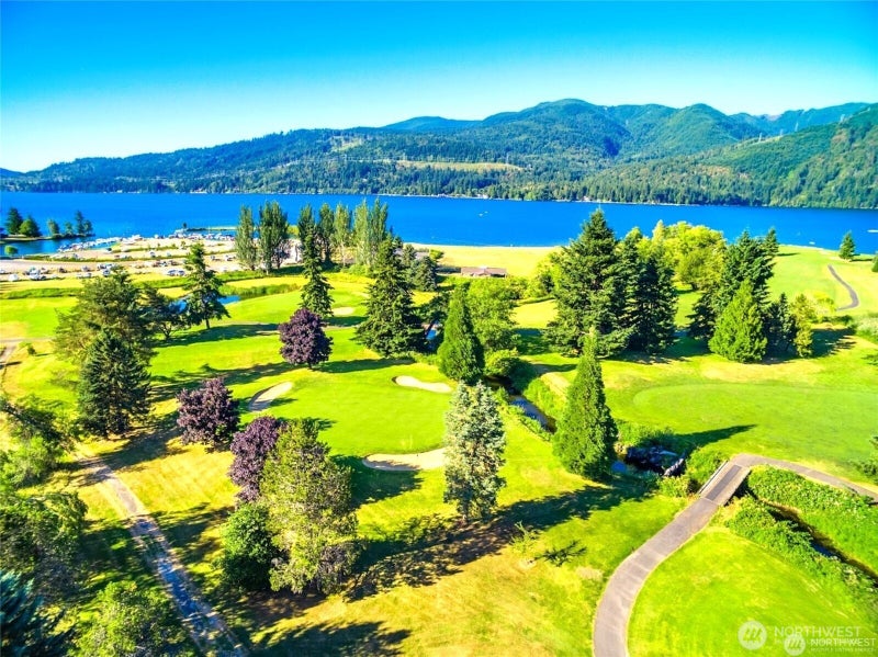11 Granite Circle