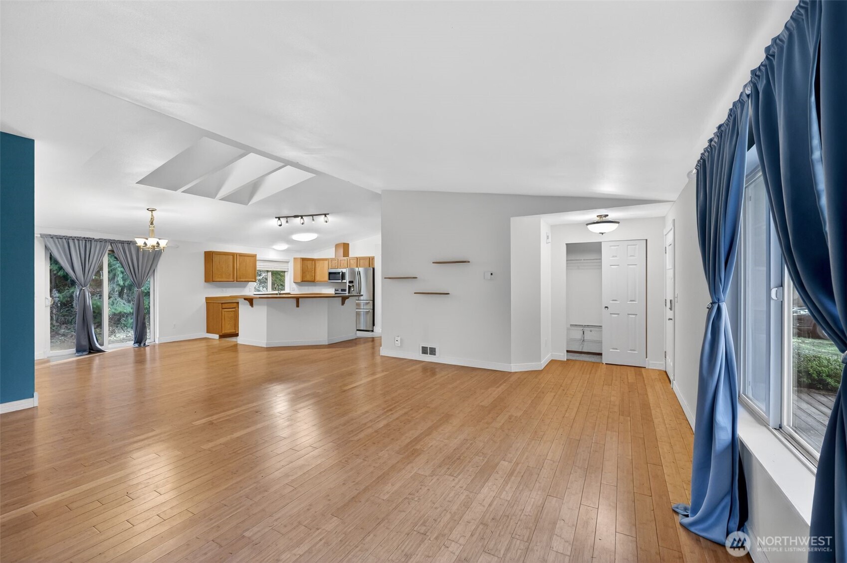 24382 Catamount Lane NW