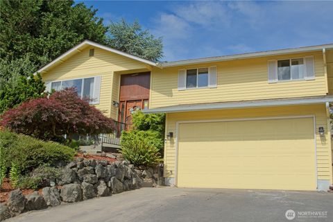 Photo of 6804 47th Avenue E, Tacoma, WA 98443 (MLS # 2552315)