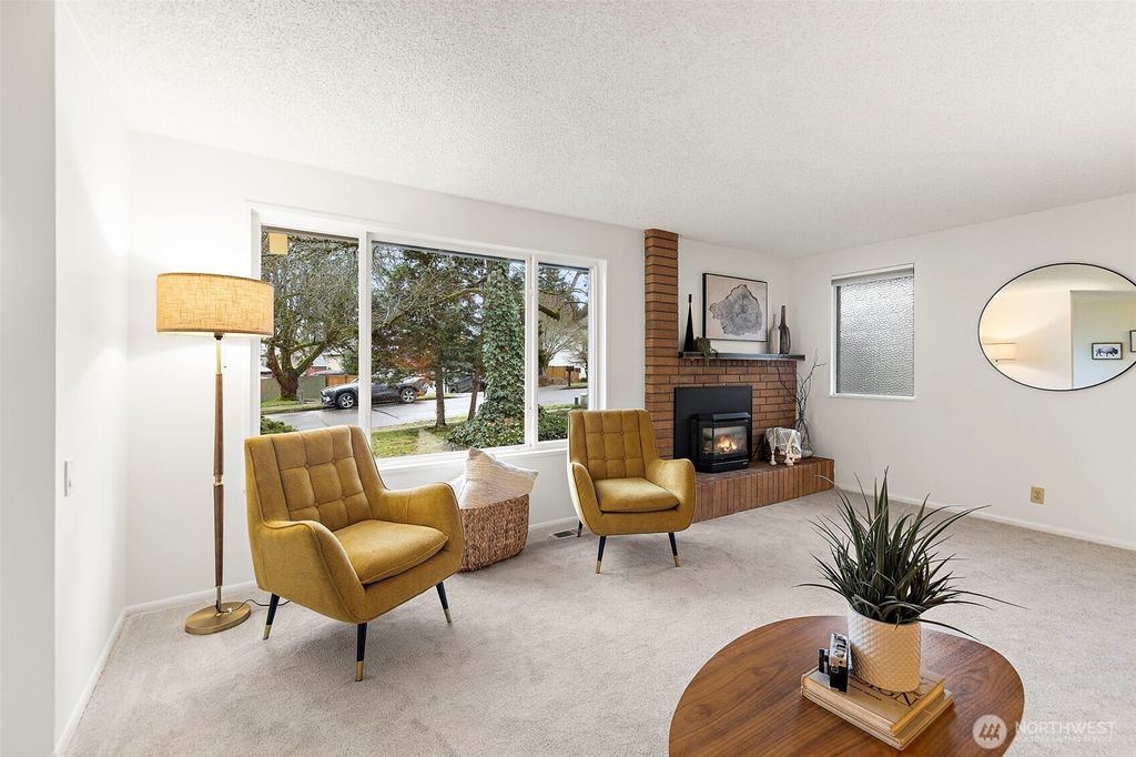 Photo of 2009 Dayton Drive SE, Renton, WA 98055 (MLS # 2465880)