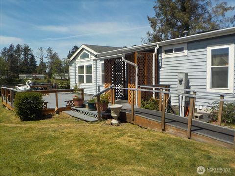 Photo of 24409 Elm Place Pl, Ocean Park, WA 98640 (MLS # 2361553)