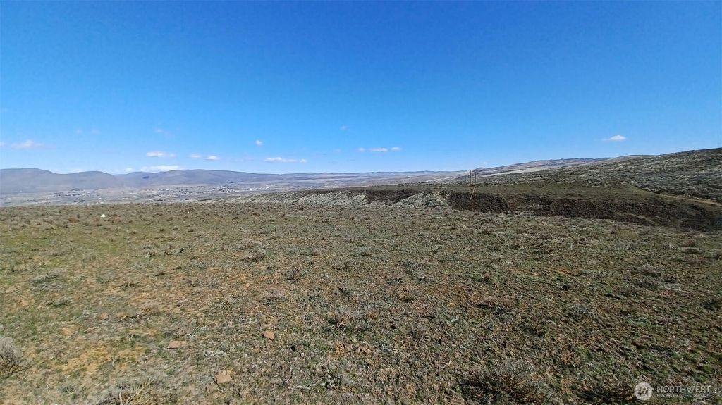 Photo of 0 Buds Place #1, Yakima, WA 98901 (MLS # 2471479)