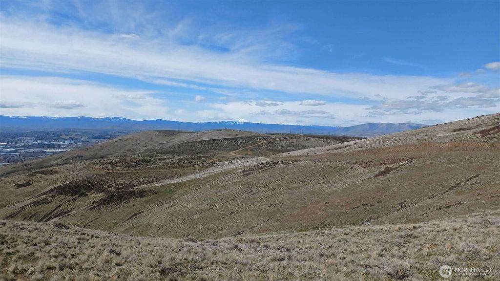 Photo of 0 Buds Place #1, Yakima, WA 98901 (MLS # 2471479)