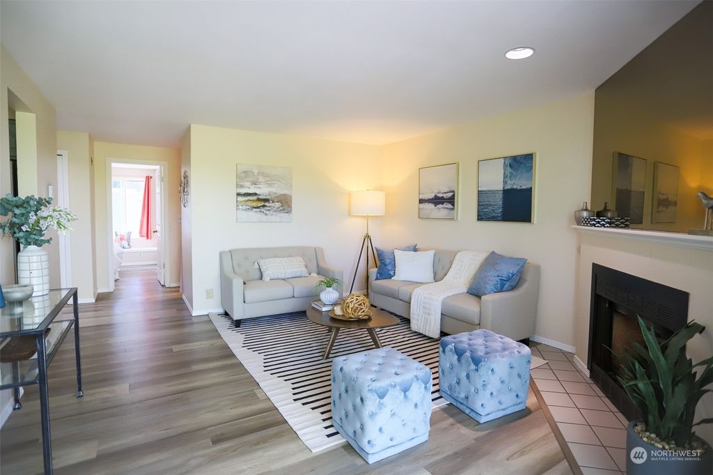 Photo of 12021 SE 60th Street #c, Bellevue, WA 98006 (MLS # 2151277)