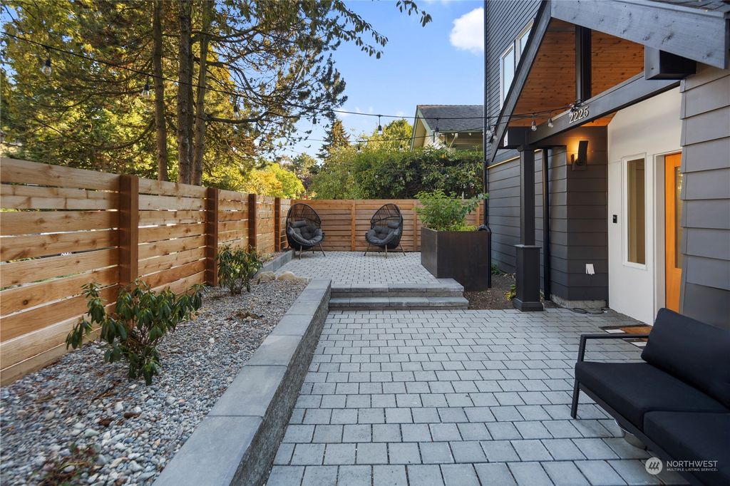 Photo of 2225 1st Avenue W, Seattle, WA 98119 (MLS # 2291688)