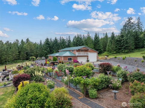 Photo of 222 Volcano Lane, Chehalis, WA 98532 (MLS # 2556389)