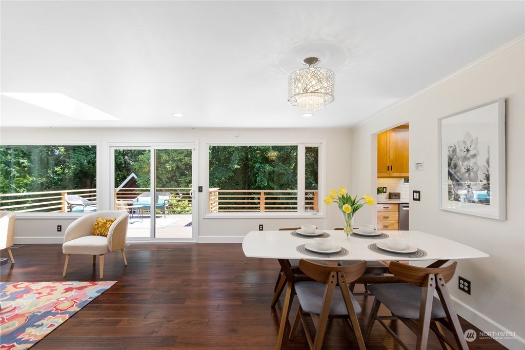 Photo of 3753 NE 170th Place, Lake Forest Park, WA 98155 (MLS # 2078203)