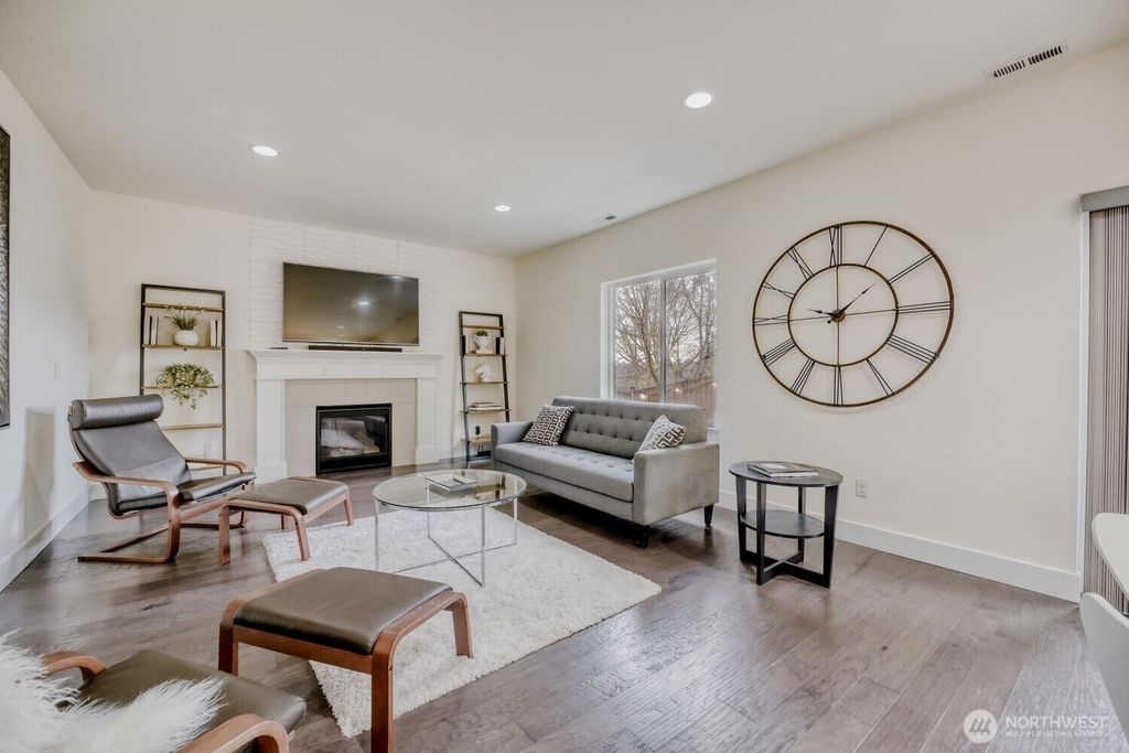 Photo of 1900 240th Place SW, Bothell, WA 98021 (MLS # 2494181)