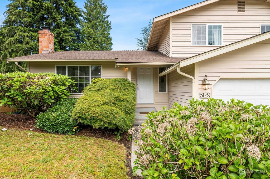Photo of 5129 122nd Place SE, Everett, WA 98208 (MLS # 2245534)