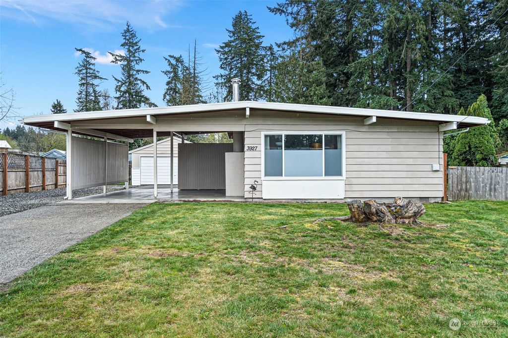 Photo of 3927 S 343rd Street, Auburn, WA 98001 (MLS # 2214991)