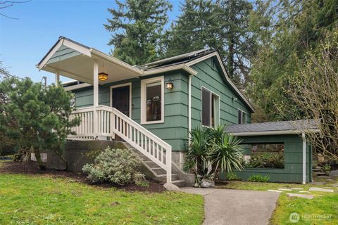 Photo of 10238 7th Avenue SW, Seattle, WA 98146 (MLS # 2495085)