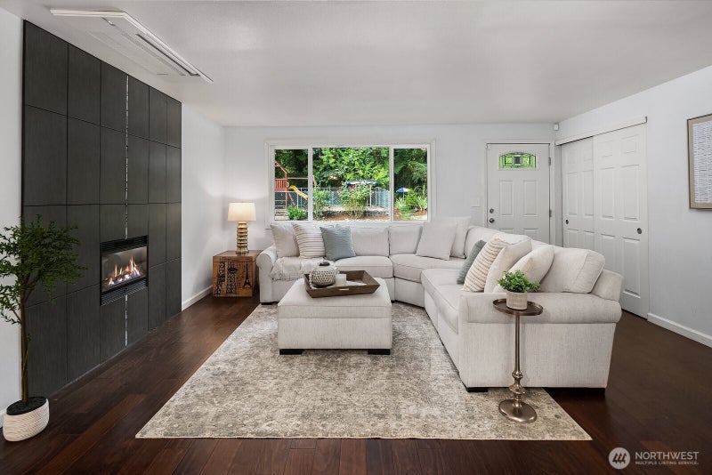 15650 Issaquah Hobart Road SE