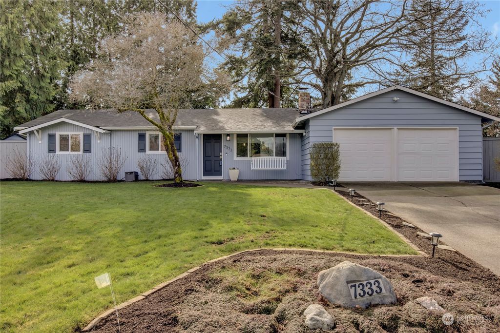 Photo of 7333 125th Place SE, Newcastle, WA 98056 (MLS # 2210311)