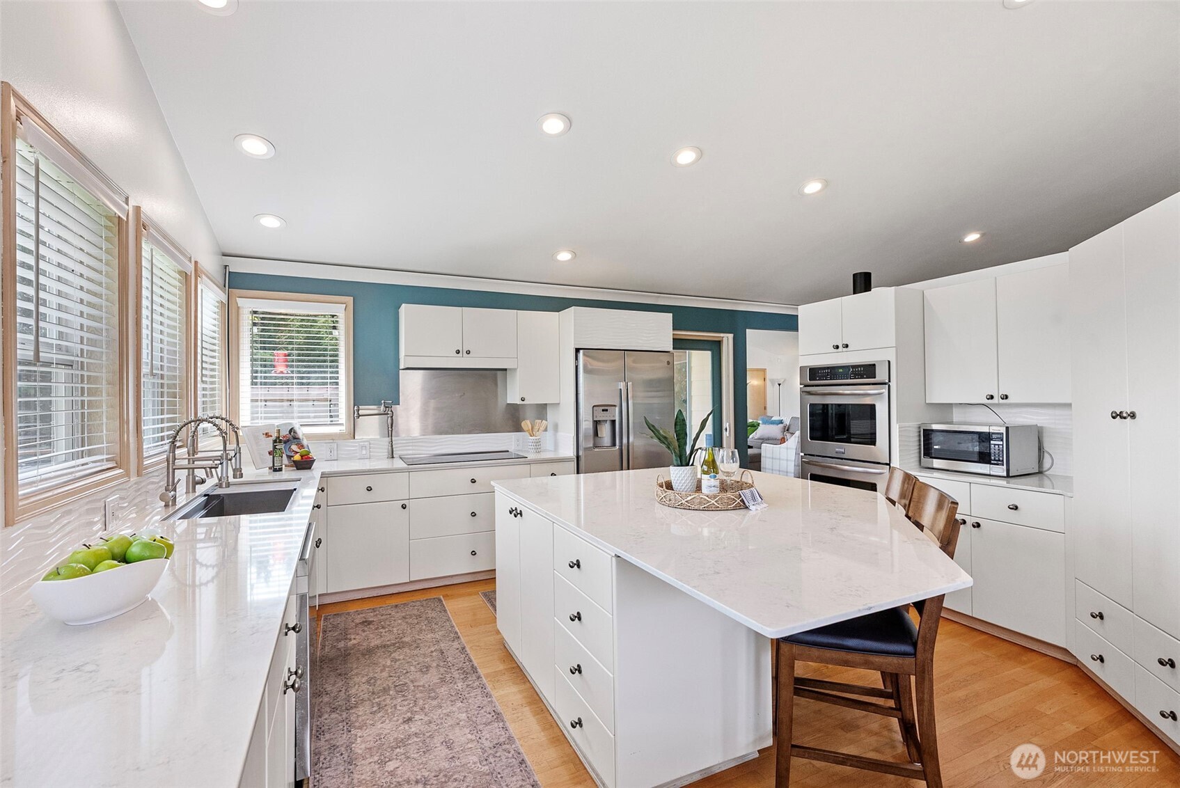 5149 NW Viewpoint Lane