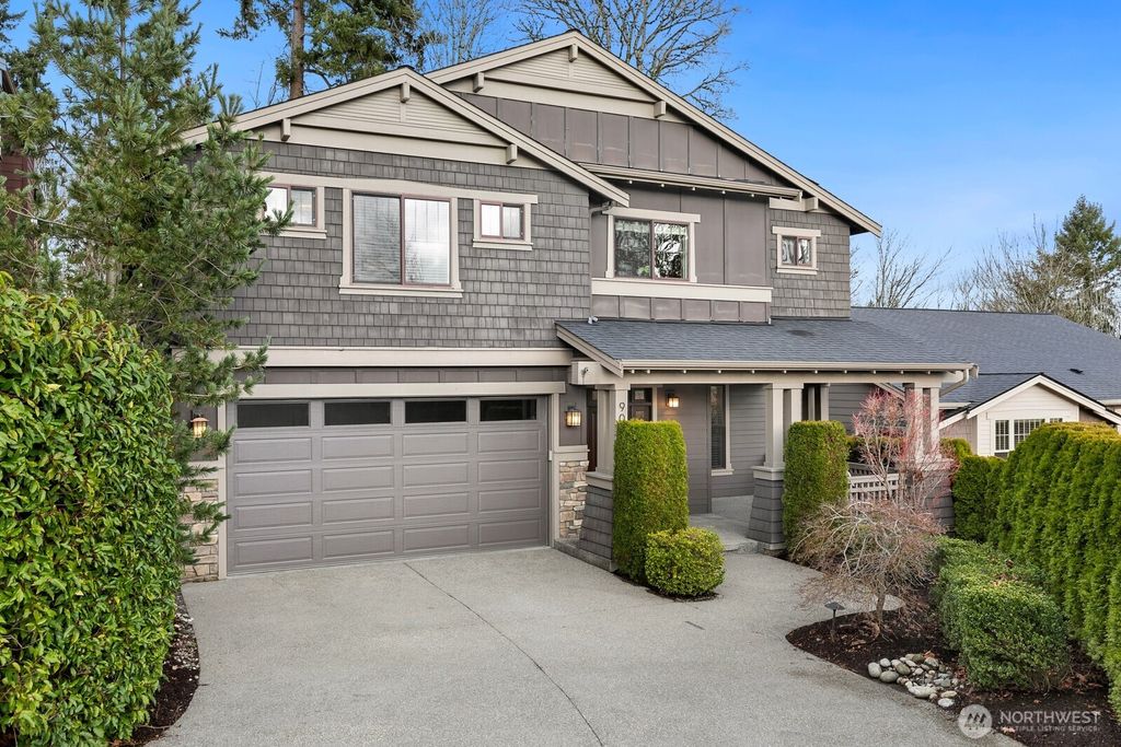 Photo of 9026 NE 127th Place, Kirkland, WA 98034 (MLS # 2479806)