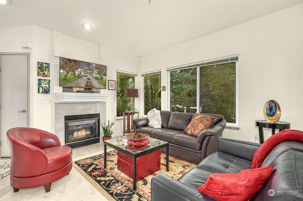 Photo of 11130 SE 208th Street #C203, Kent, WA 98031 (MLS # 2161011)