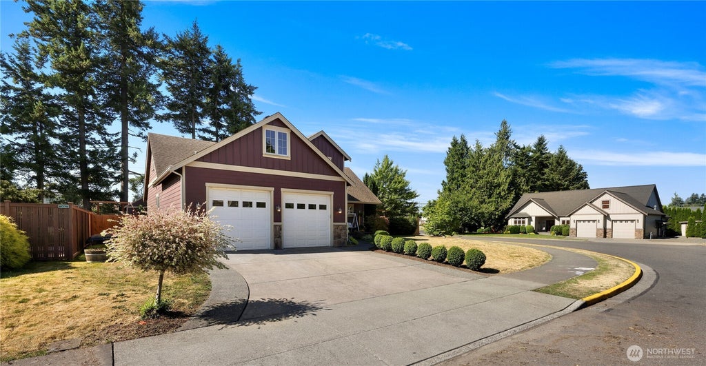 Photo of 1302 Eastwood Way, Lynden, WA 98264 (MLS # 2555223)