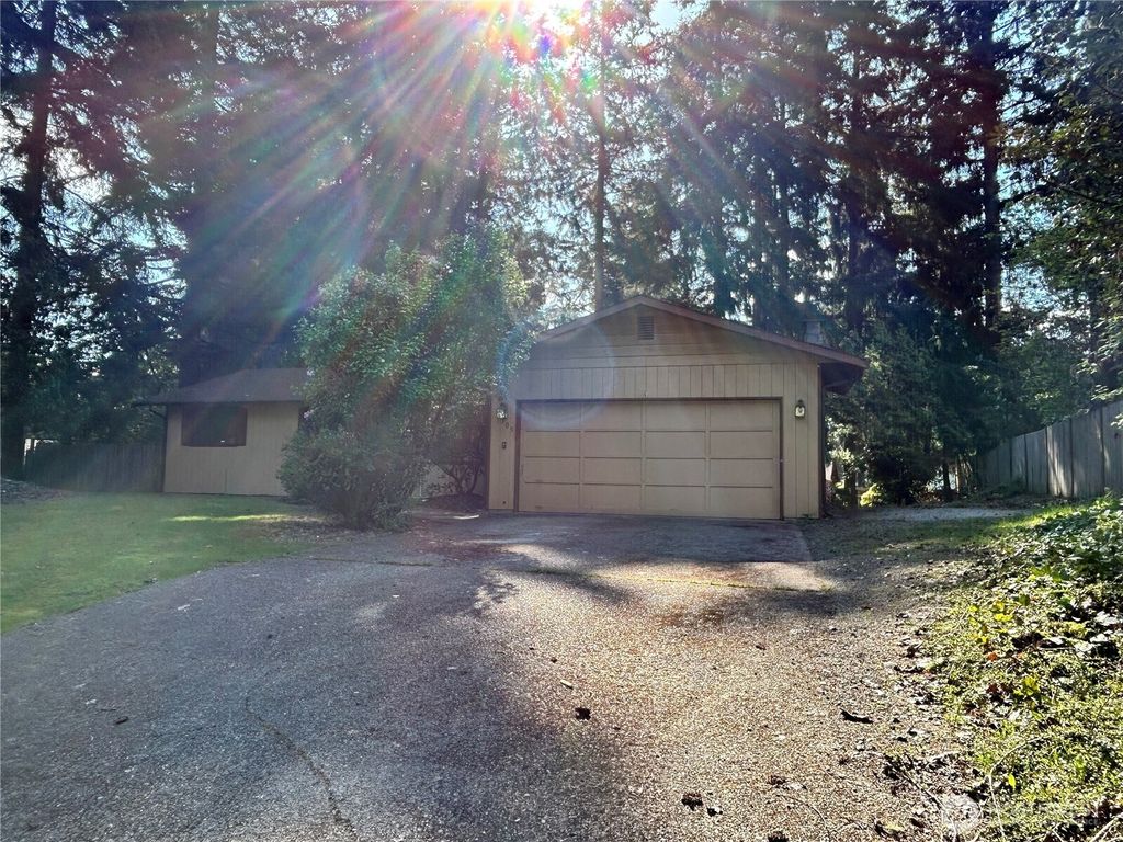Photo of 7305 38th Loop SE, Lacey, WA 98503 (MLS # 2515592)