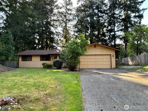 Photo of 7305 38th Loop SE, Lacey, WA 98503 (MLS # 2515592)
