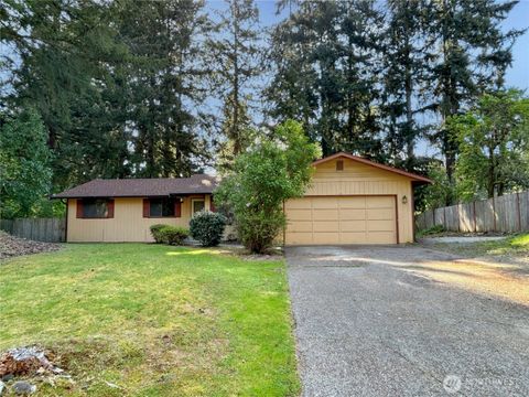 Photo of 7305 38th Loop SE, Lacey, WA 98503 (MLS # 2515592)