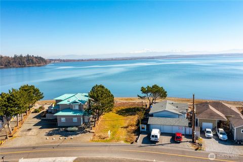 4232 Saltspring Drive Ferndale WA 98248