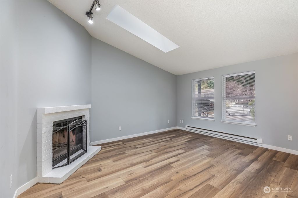 Photo of 331 S 314th Place, Federal Way, WA 98003 (MLS # 2208194)