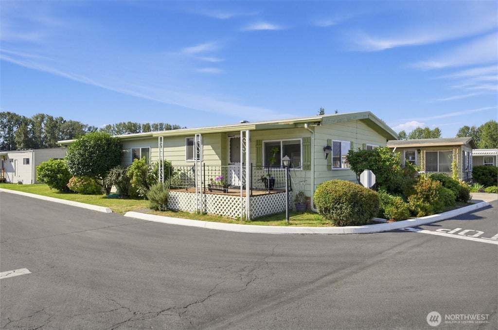 Photo of 10628 60th Street Court E #140, Puyallup, WA 98372 (MLS # 2590960)