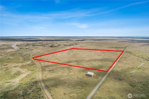 Photo of 0 Eastside Drive NE, Ephrata, WA 98823 (MLS # 2477648)