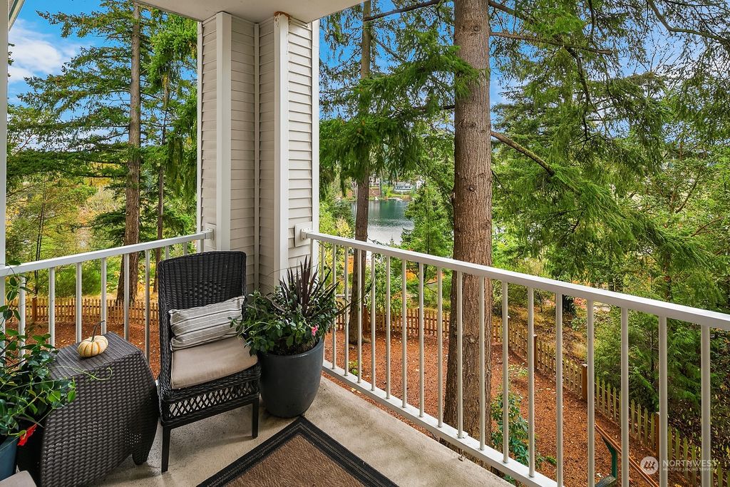 Photo of 13301 SE 79th Place #B306, Newcastle, WA 98059 (MLS # 2012726)