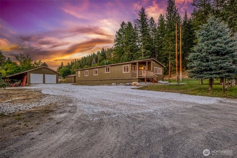 Photo of 47 Oak Orchard Lane, Leavenworth, WA 98826 (MLS # 2575835)