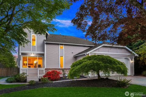 Photo of 9313 NE 126th Place, Kirkland, WA 98034 (MLS # 2517625)