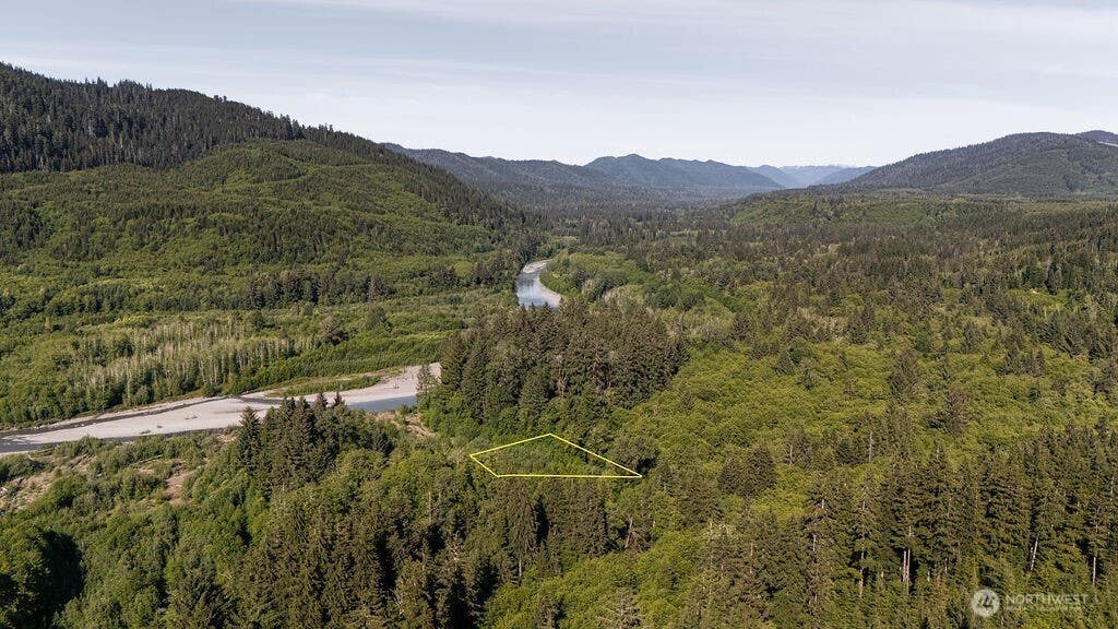 Photo of 999 Dowans Creek Road, Forks, WA 98331 (MLS # 2533838)