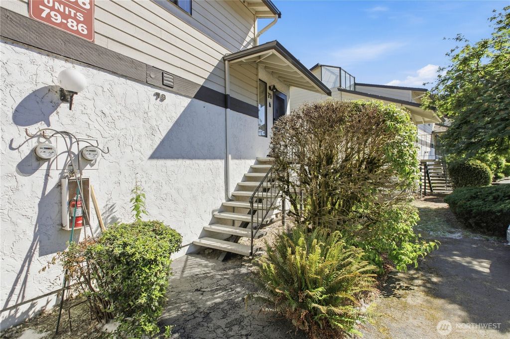 Photo of 1808 Maple Lane #79, Kent, WA 98030 (MLS # 2523803)
