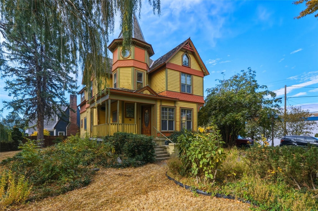 Photo of 212 S 2nd Street, Dayton, WA 99328 (MLS # 2597052)