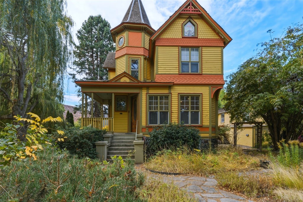 Photo of 212 S 2nd Street, Dayton, WA 99328 (MLS # 2597052)