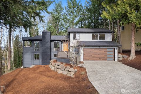 Photo of 7036 NE 161st Street, Kenmore, WA 98028 (MLS # 2483357)